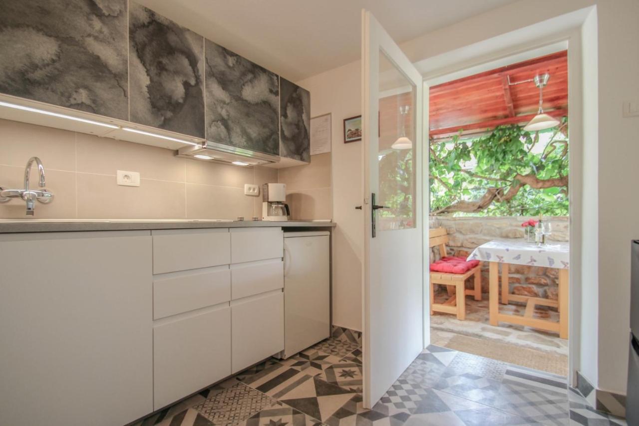 Carla Guest House Novigrad  ภายนอก รูปภาพ