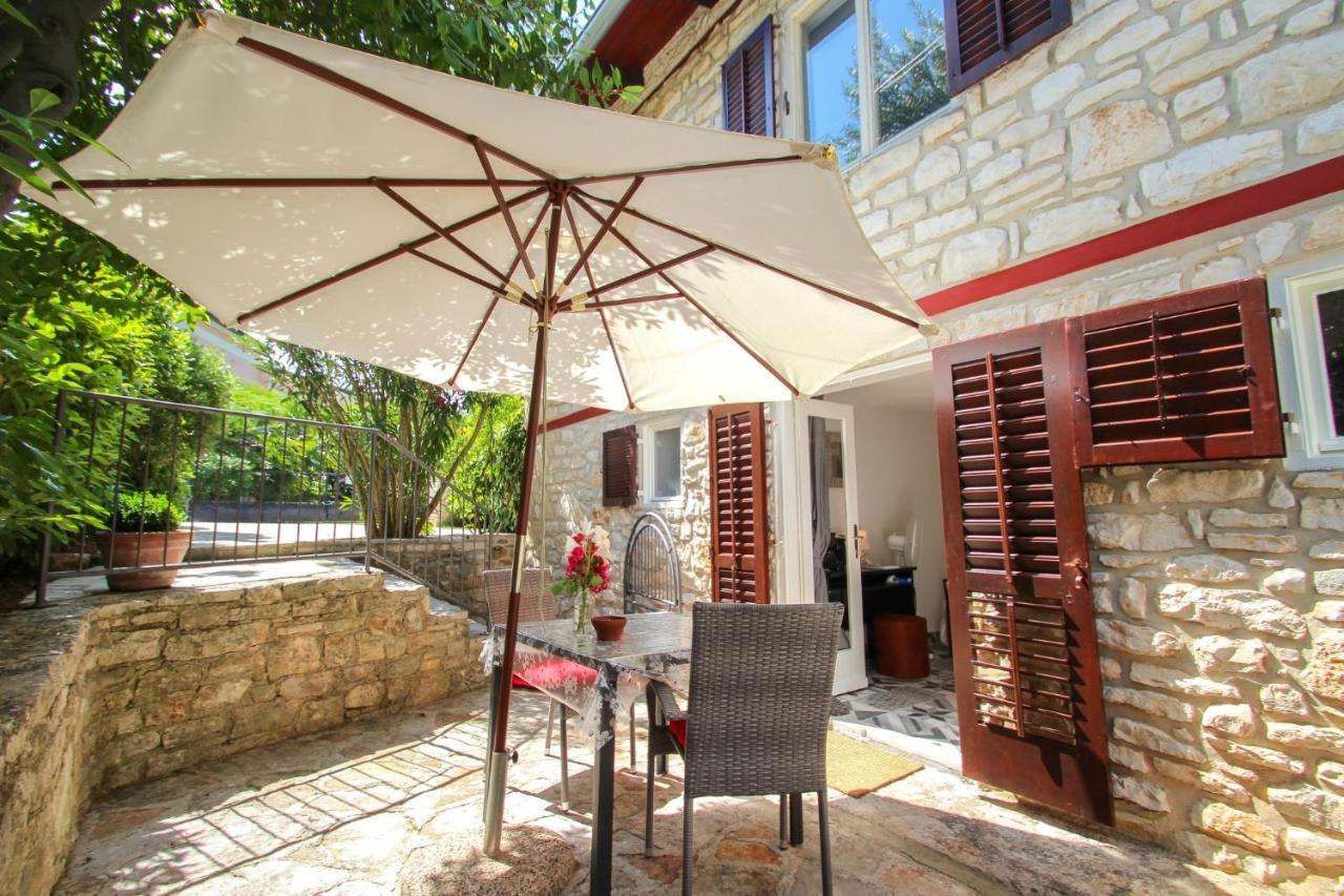 Carla Guest House Novigrad  ภายนอก รูปภาพ