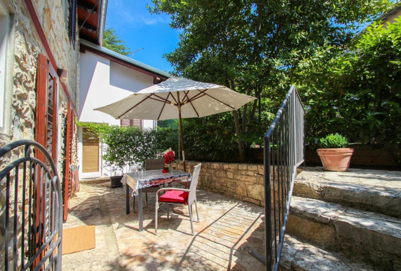 Carla Guest House Novigrad  ภายนอก รูปภาพ